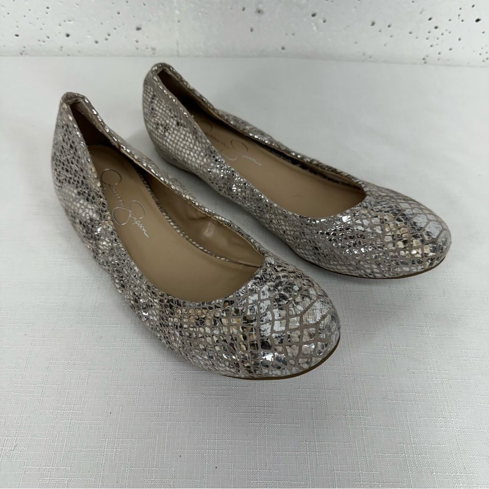 Jessica Simpson Women’s 6.5 Angelique Silver Snake Print Leather Ballet Flats